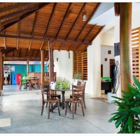 Ocean Gate Villa Tangalle Exterior photo
